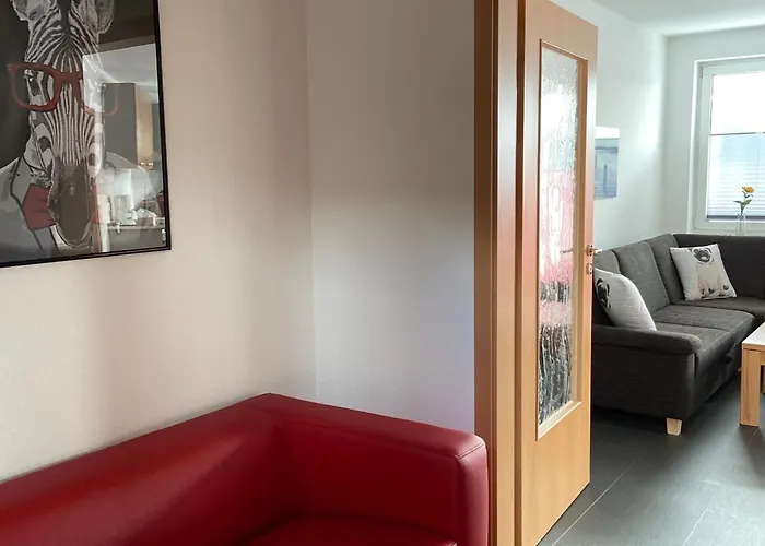 Apartment Geraeumiges Mit Balkon In *